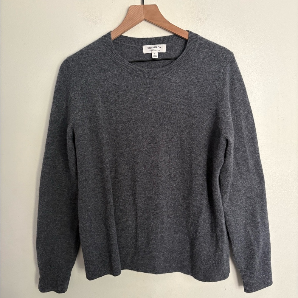 Nordstrom Charcoal GREY Crewneck Sweater Cashmere Soft Chic Women’s Large EUC CA